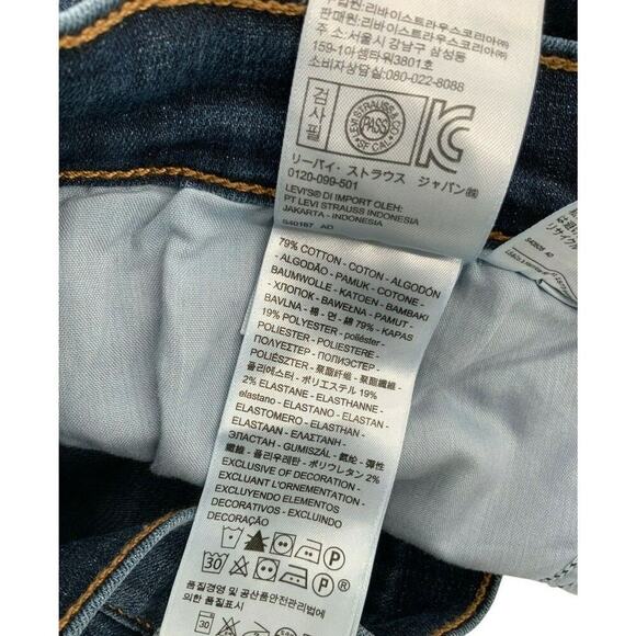 Levi's Classic Jeans Women Size 6 Boot Cut Stretch Med Wash Button Pockets Denim - Picture 10 of 11